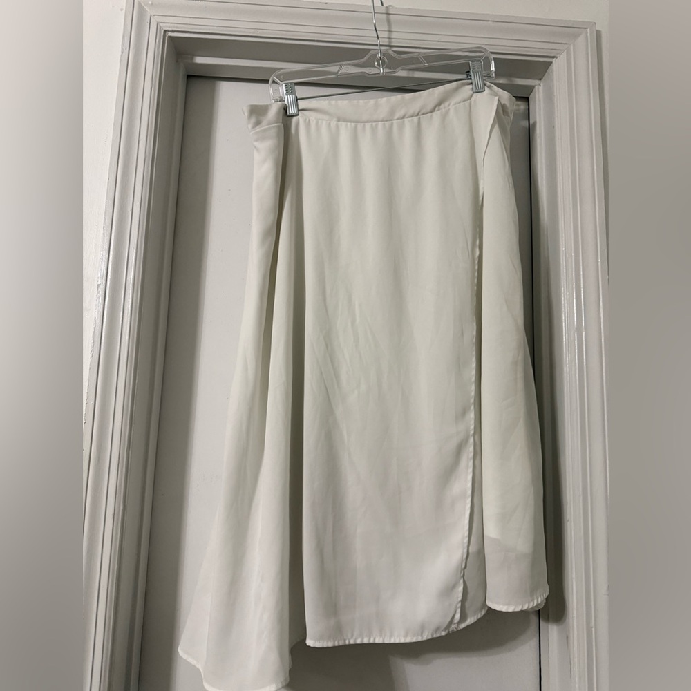 Ivory White Flowy Midi Skirt